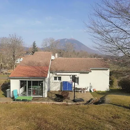 Maison Au Pied Du Puy De Dome *